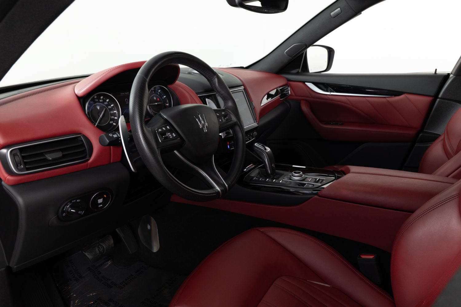 Used 2021 Maserati Levante S AWD/4WD image 13