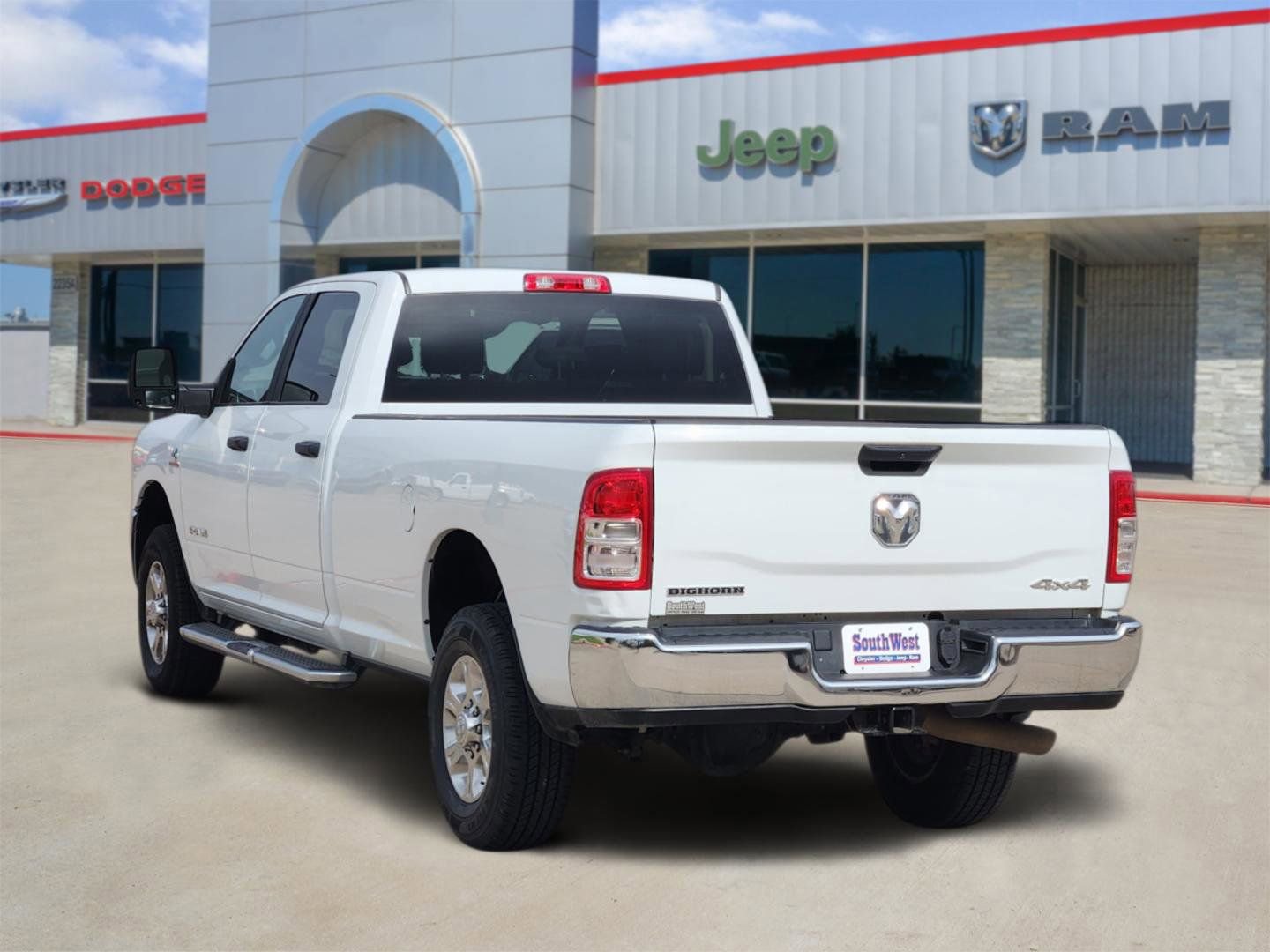 Used 2024 RAM 3500 Big Horn image 4