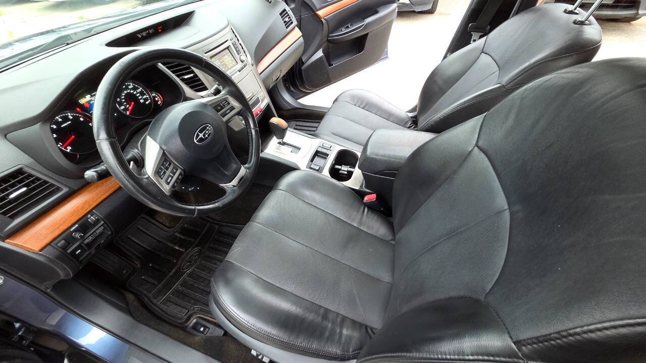 Used 2013 Subaru Outback 2.5i Limited w/ Moonroof Pkg AWD/4WD image 27