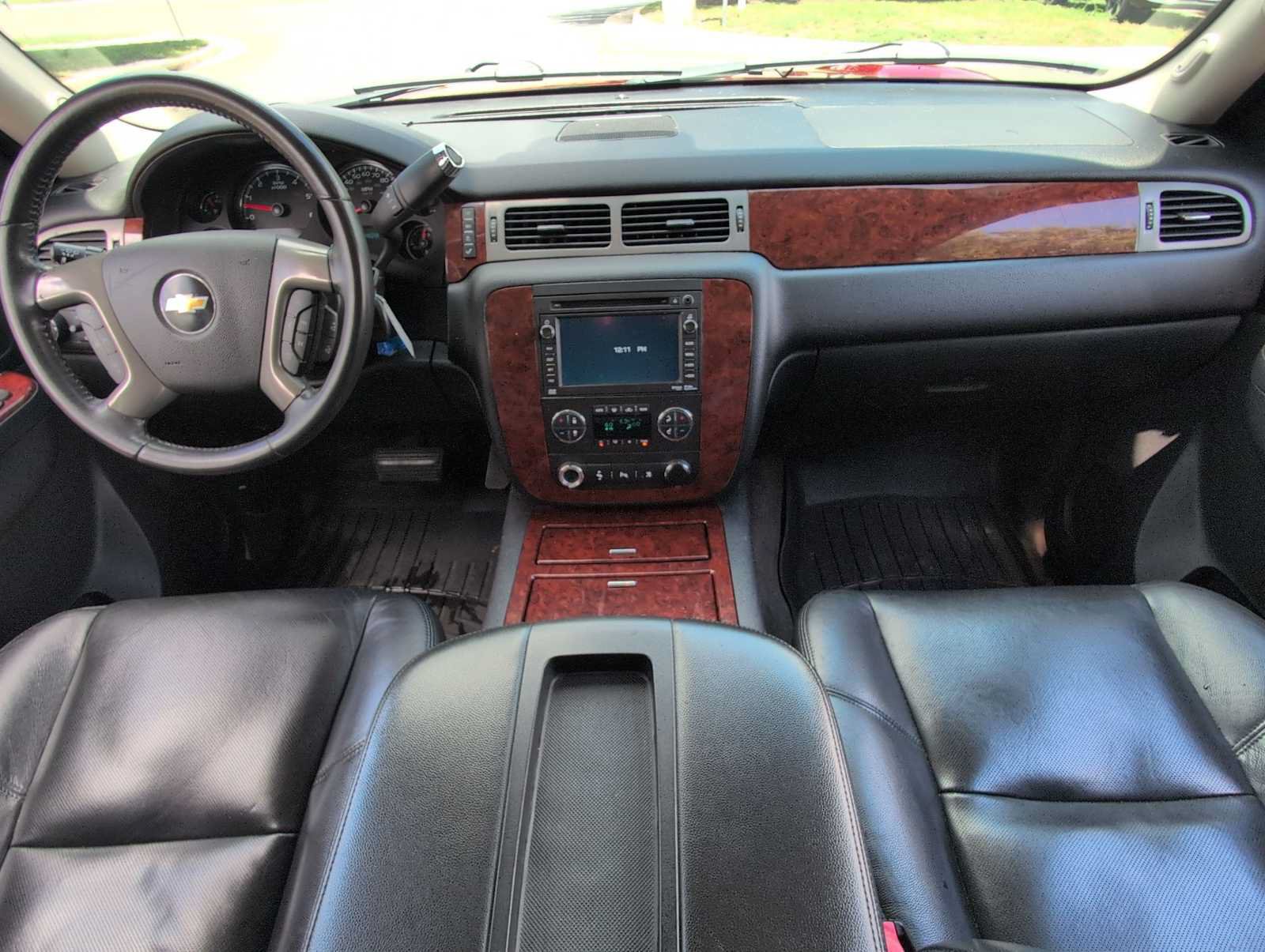 Used 2011 Chevrolet Suburban LTZ AWD/4WD image 15