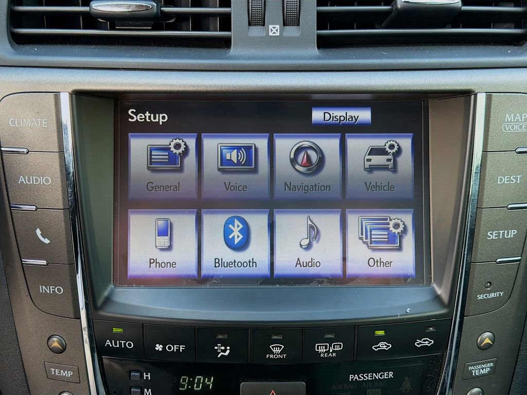 Used 2015 Lexus IS 250C w/ Luxury Package image 28