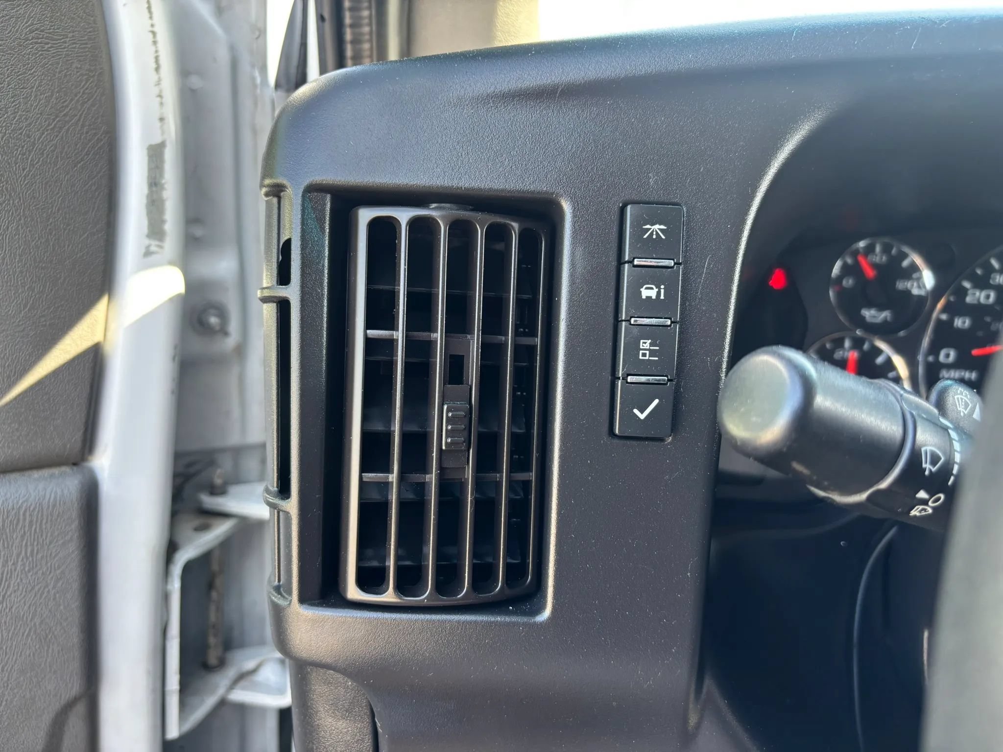 Used 2021 GMC Savana 2500 w/ Driver Convenience Package RWD image 27
