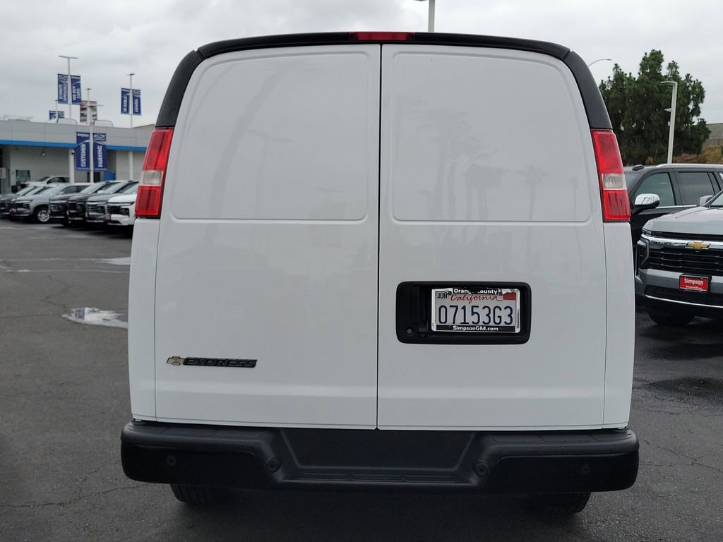 Used 2021 Chevrolet Express 2500 w/ Communications Package RWD image 21