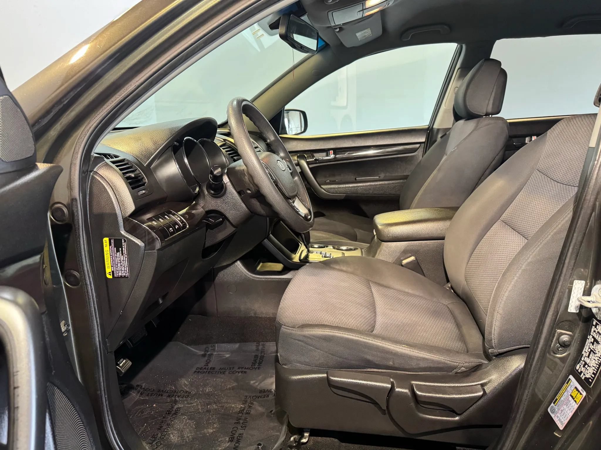 Used 2011 Kia Sorento 2WD w/ Convenience Pkg image 8