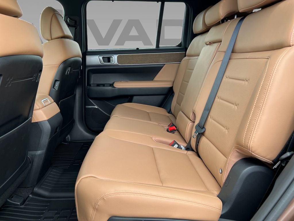 New 2025 Hyundai Santa Fe Limited image 15