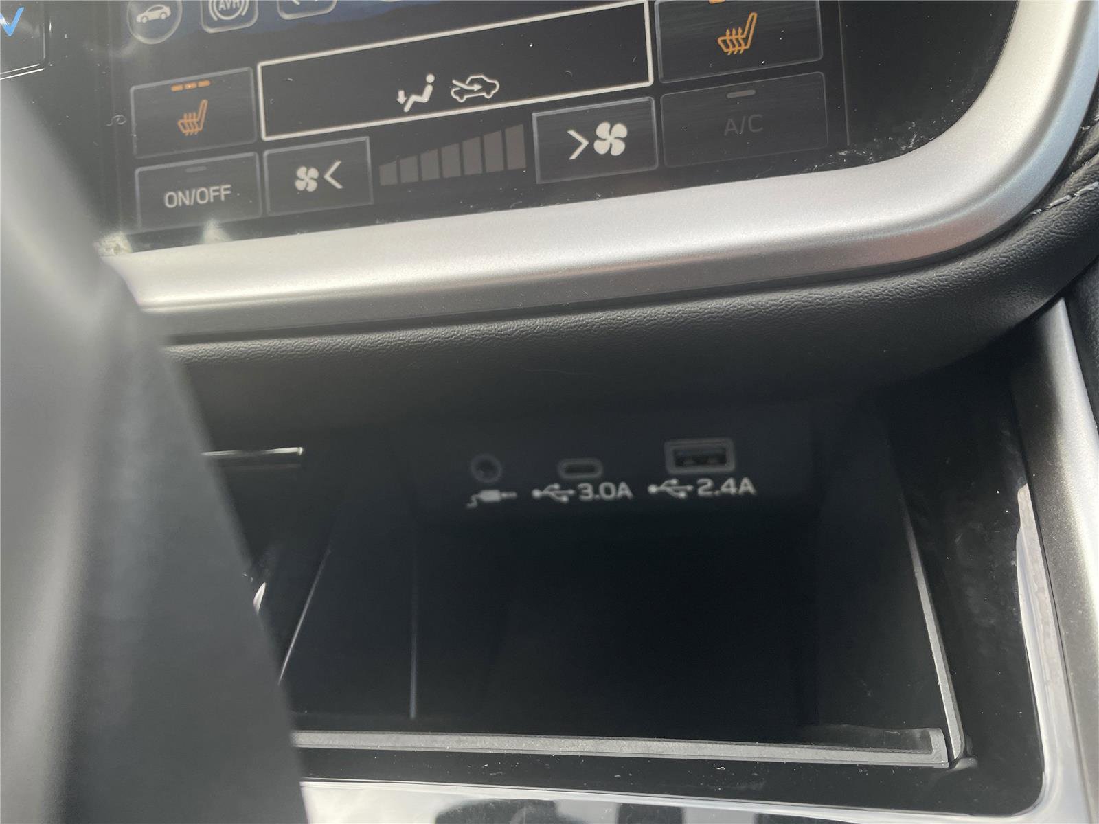 Used 2025 Subaru Legacy Premium AWD/4WD image 26