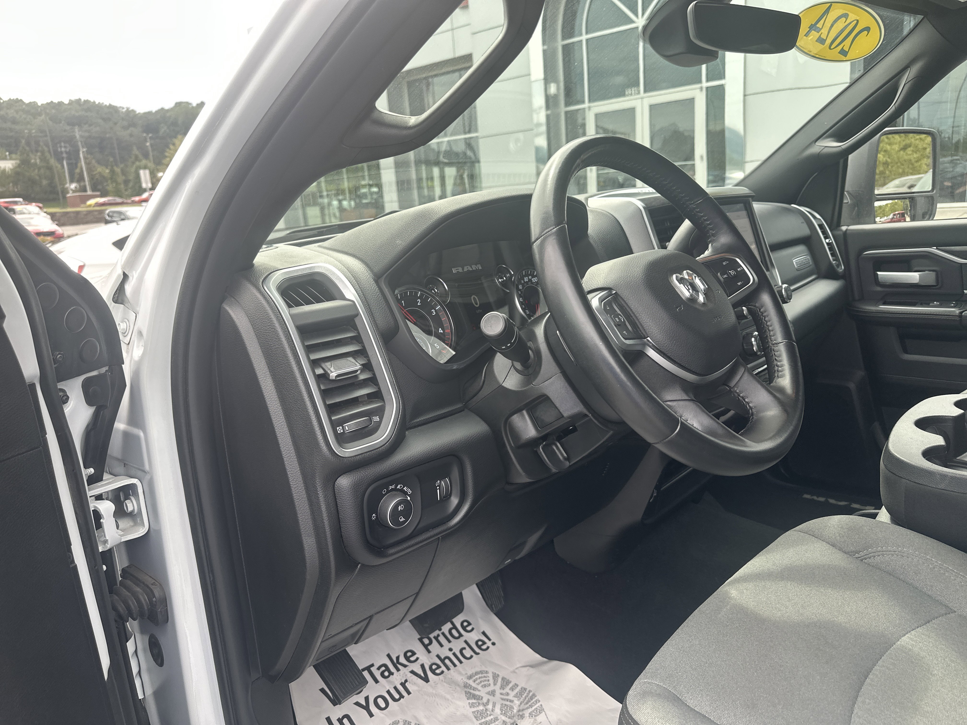 Used 2024 RAM 2500 Big Horn image 16