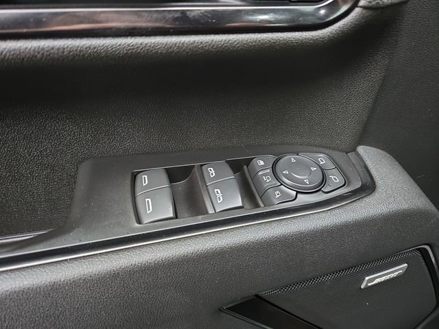 Used 2025 GMC Sierra 3500 AT4 w/ AT4 Premium Plus Package image 21