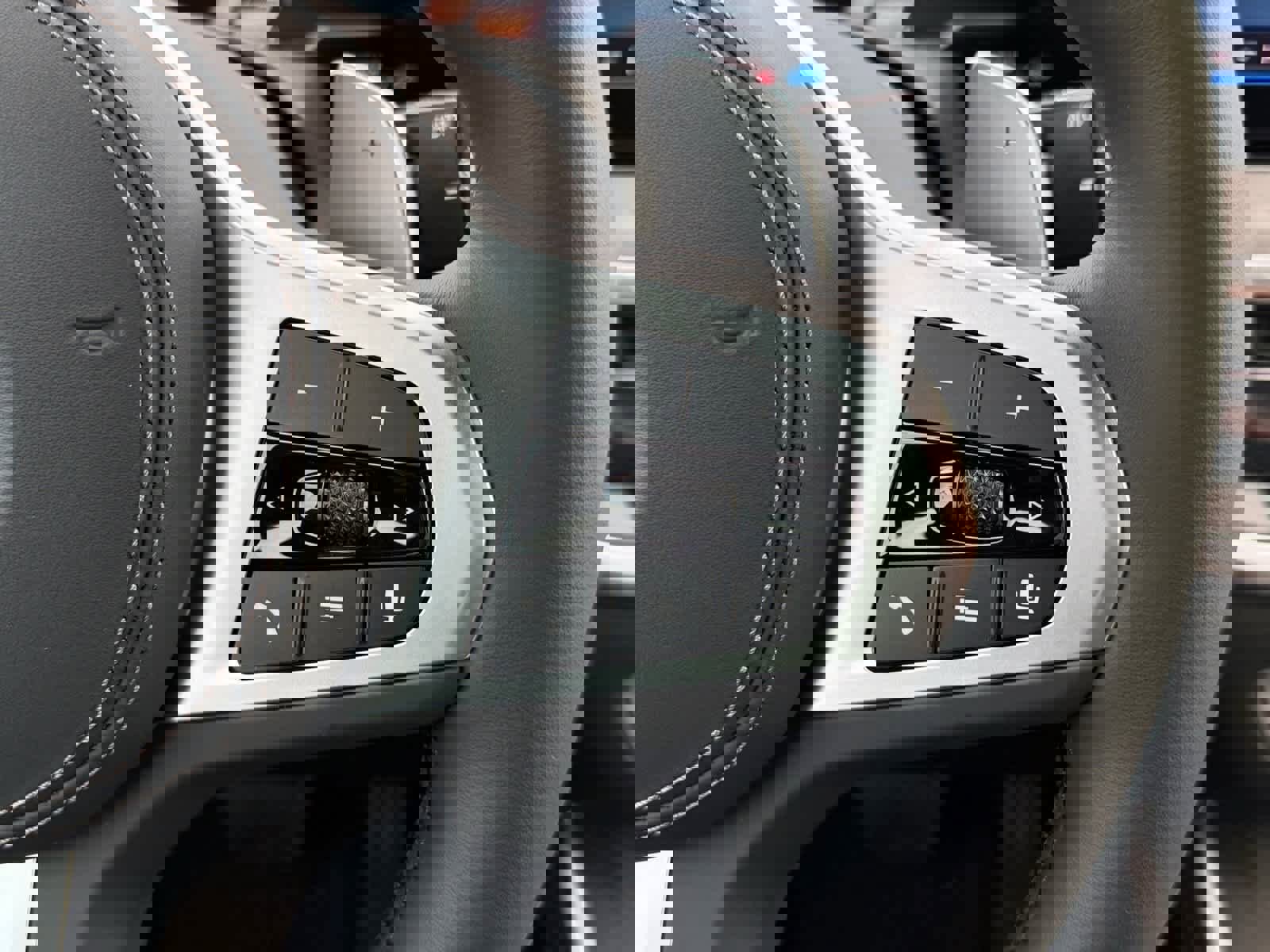 New 2026 BMW X5 xDrive40i w/ M Sport Package image 18