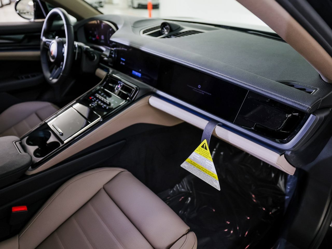 New 2026 Porsche Panamera 4 E-Hybrid AWD/4WD image 28