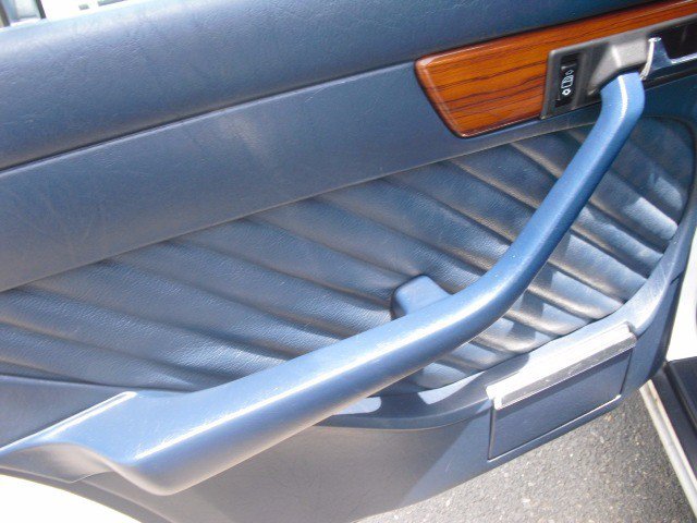 Used 1991 Mercedes-Benz 300 SE image 14