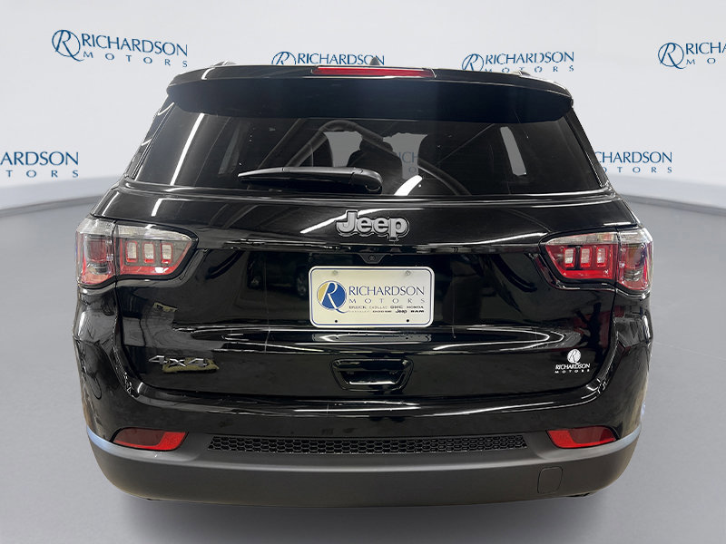 New 2026 Jeep Compass Latitude image 4