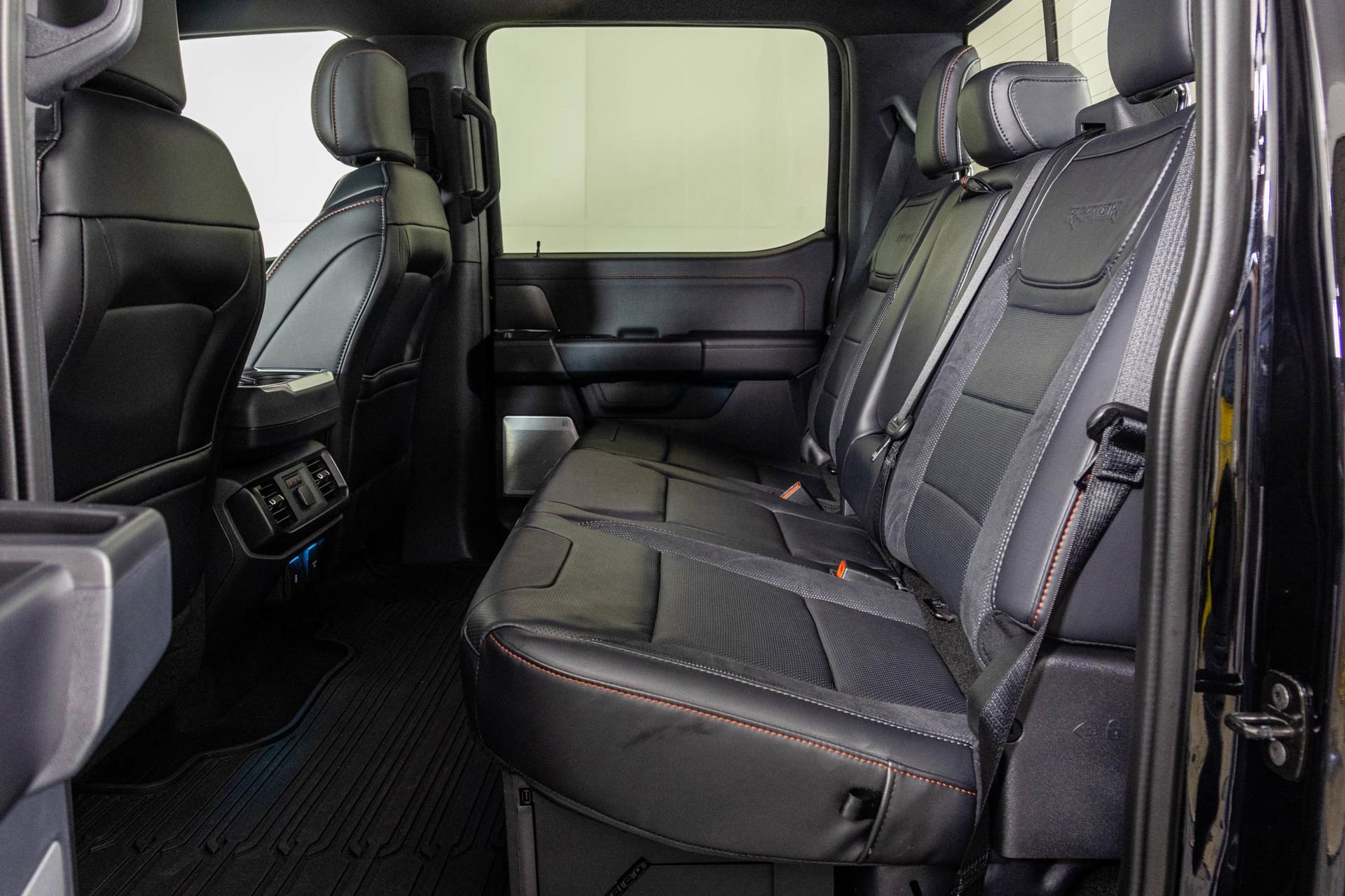 Used 2024 Ford F150 Raptor image 40
