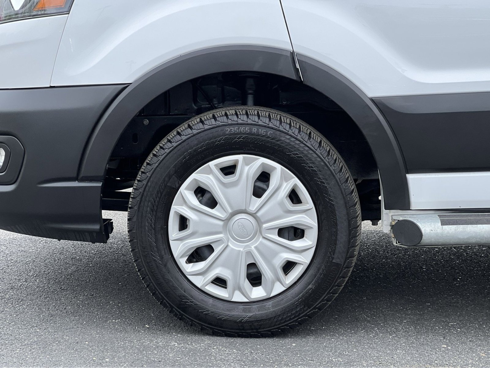 Used 2024 Ford Transit 250 Low Roof w/ Exterior Upgrade Package image 16