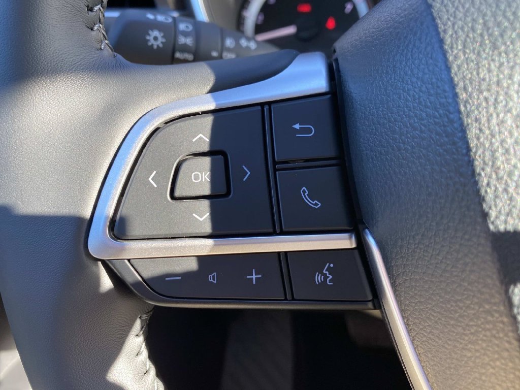 New 2026 Toyota Highlander AWD image 17