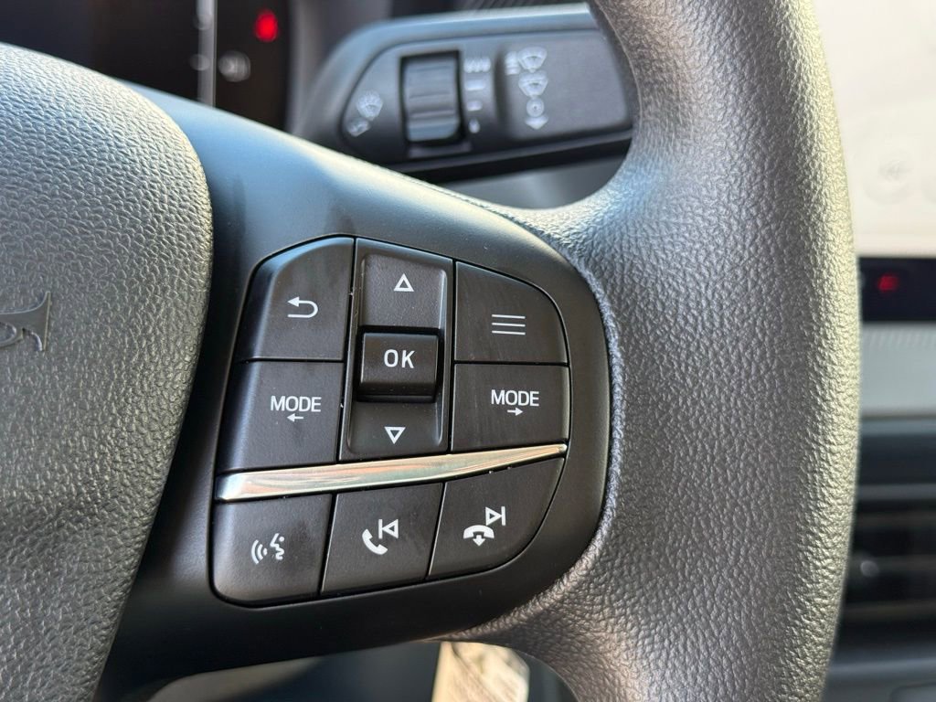 New 2025 Ford Maverick XL image 12