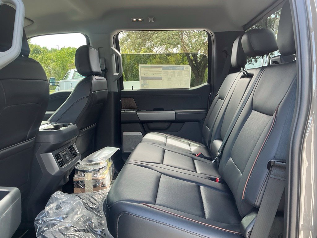 New 2027 Ford F250 Lariat w/ Lariat Premium Package AWD/4WD image 28