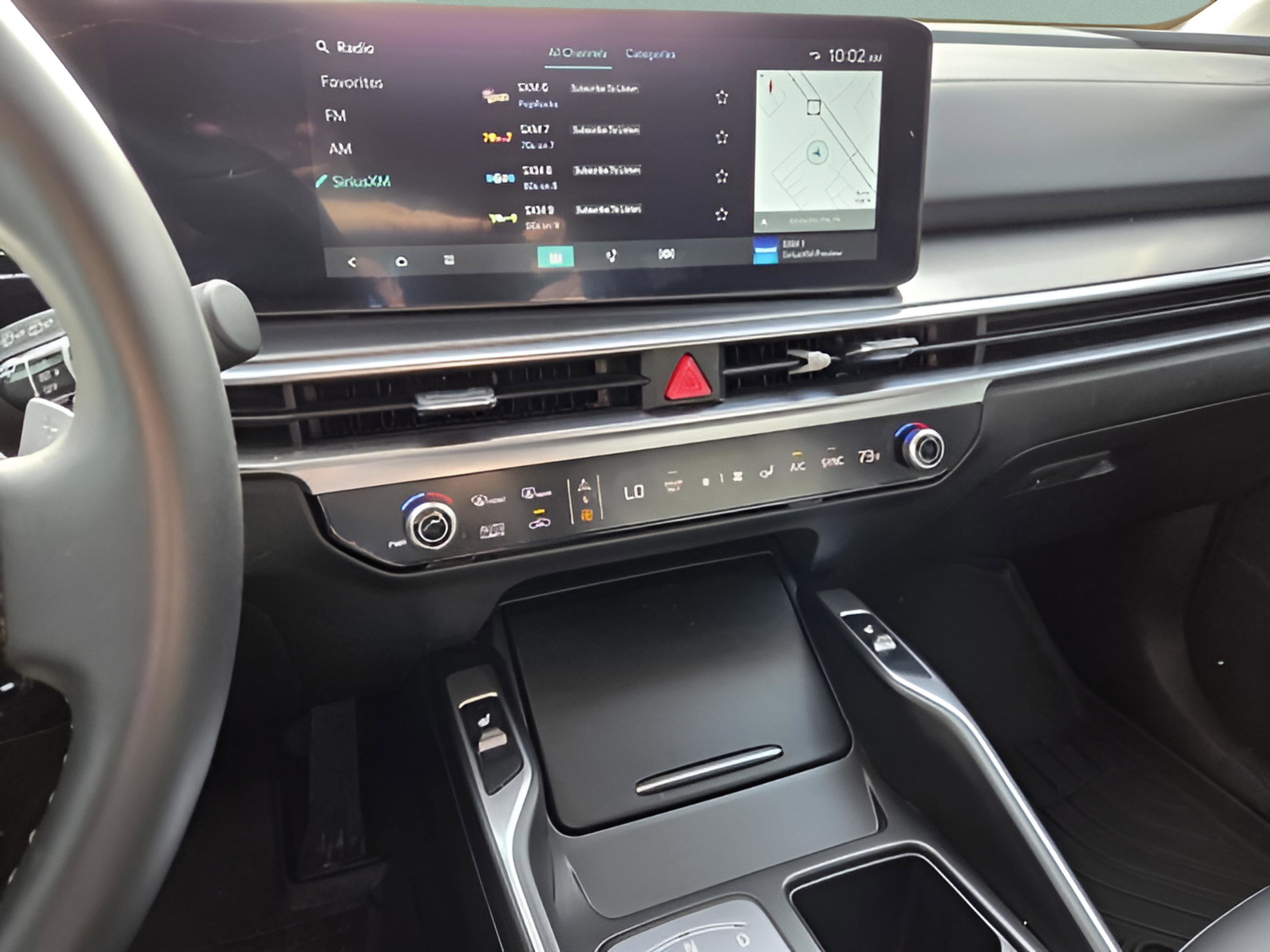 Used 2025 Kia Sorento EX image 19