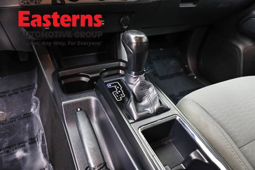 Used 2018 Toyota Tacoma SR RWD image 12