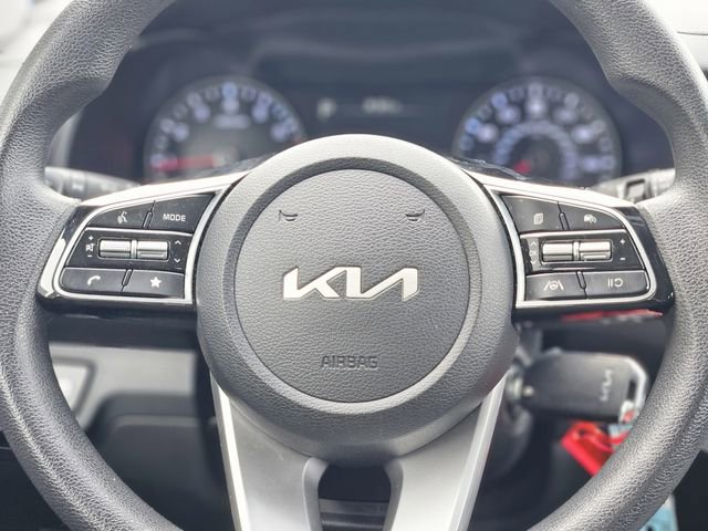 Used 2024 Kia Forte LXS image 16
