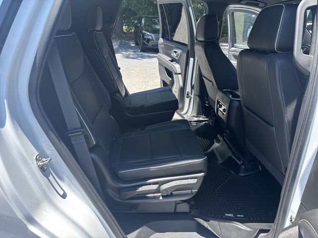 Used 2021 Chevrolet Tahoe Premier w/ Premium Package AWD/4WD image 11