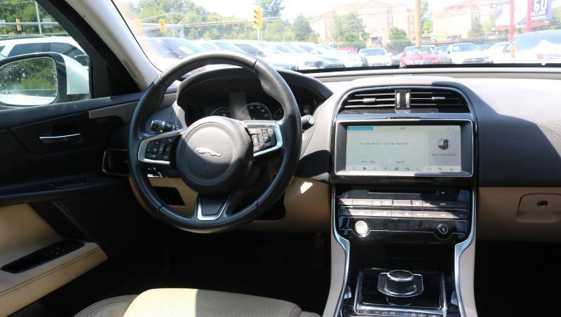 Used 2018 Jaguar XE Prestige RWD image 20