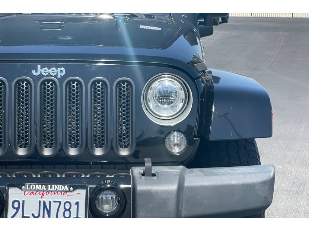 Used 2017 Jeep Wrangler Unlimited Sahara w/ Connectivity Group AWD/4WD image 44