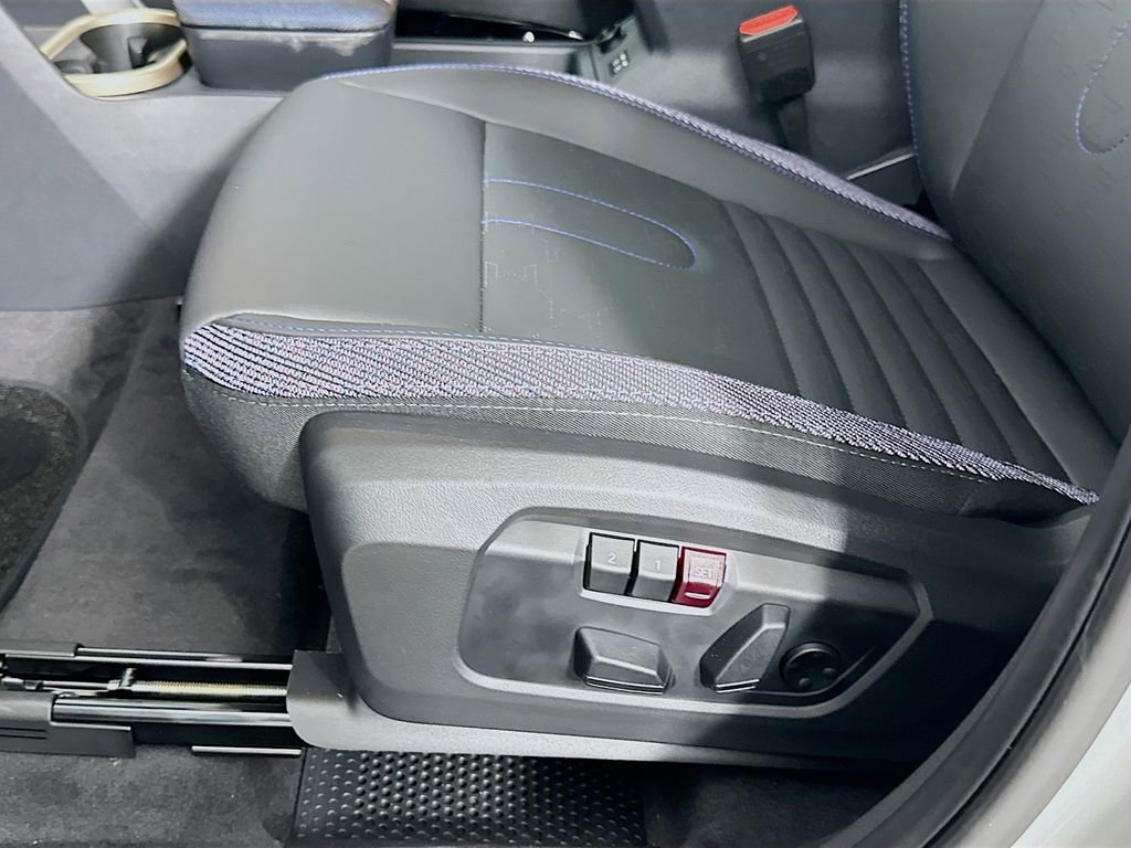 Certified 2025 MINI Cooper Countryman S image 21