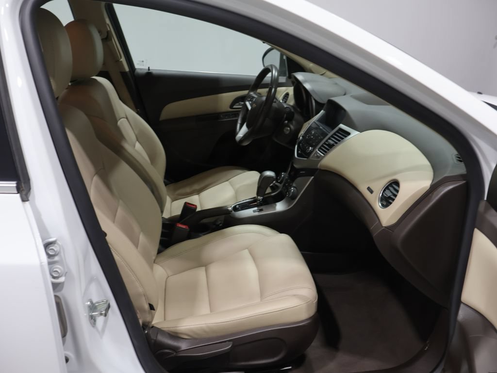 Used 2015 Chevrolet Cruze LT FWD image 22