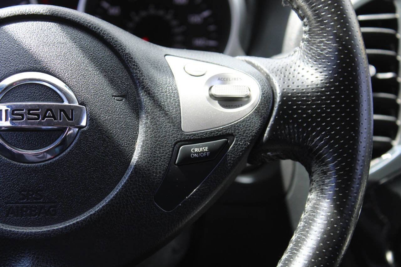 Used 2011 Nissan Juke SV w/ Interior Illumination Pkg image 38