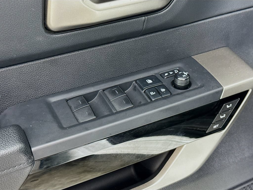 Used 2022 Toyota Tundra Limited AWD/4WD image 18