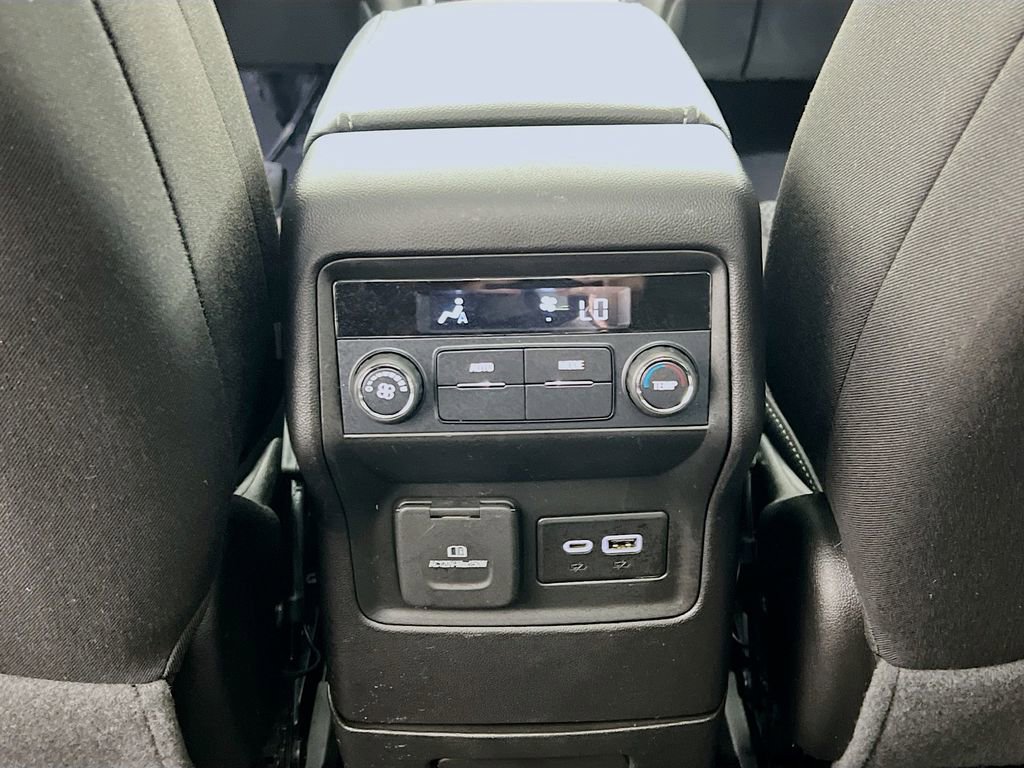 Used 2023 GMC Acadia SLE w/ Driver Convenience Package image 26