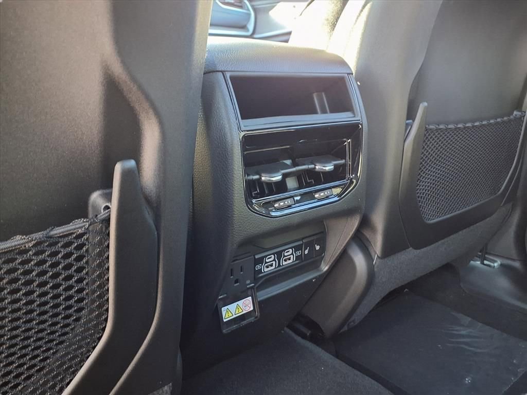 New 2025 Jeep Grand Cherokee Limited AWD/4WD image 24