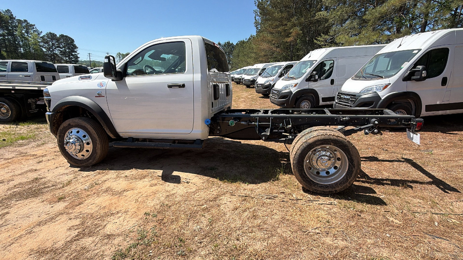 New 2026 RAM 4500 Tradesman w/ Chrome Appearance Group AWD/4WD image 11