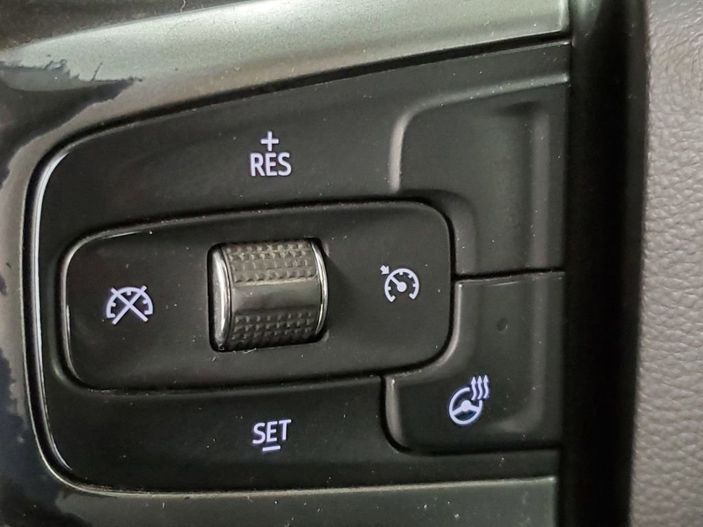 Used 2020 Chevrolet Silverado 1500 LT w/ All-Star Edition image 30