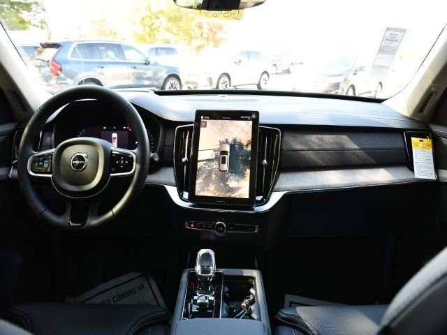 New 2026 Volvo XC90 B5 Ultra w/ Protection Package Premier image 17