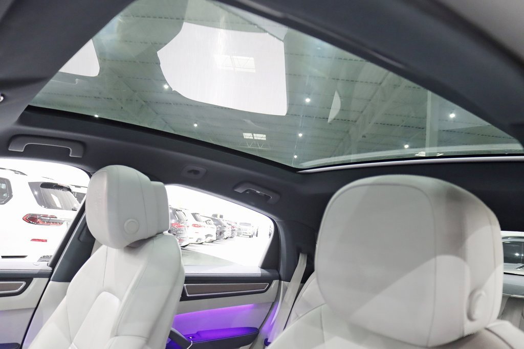Used 2023 Porsche Cayenne Platinum Edition image 31