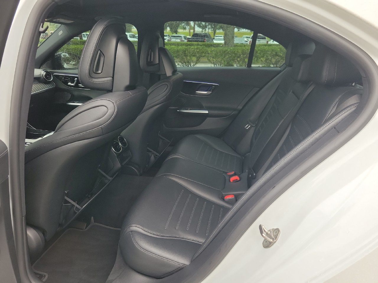 Used 2022 Mercedes-Benz C 300 4MATIC Sedan image 11
