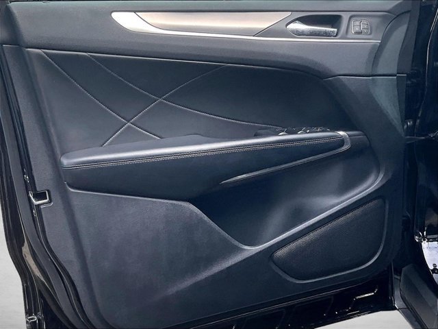 Used 2019 Lincoln MKC Premiere FWD image 18