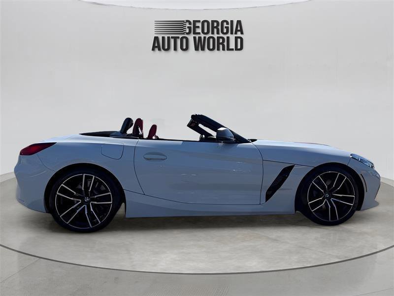 Used 2020 BMW Z4 M40i RWD image 11