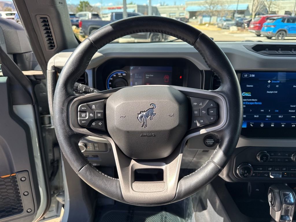 Used 2022 Ford Bronco Badlands image 14