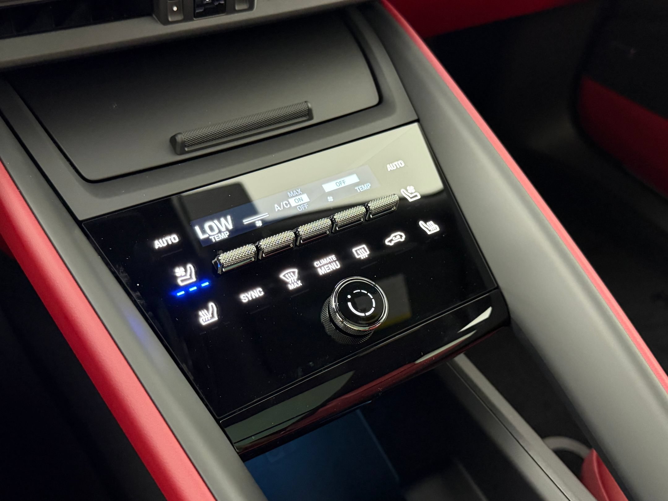 Certified 2026 Porsche Macan Electric RWD image 26