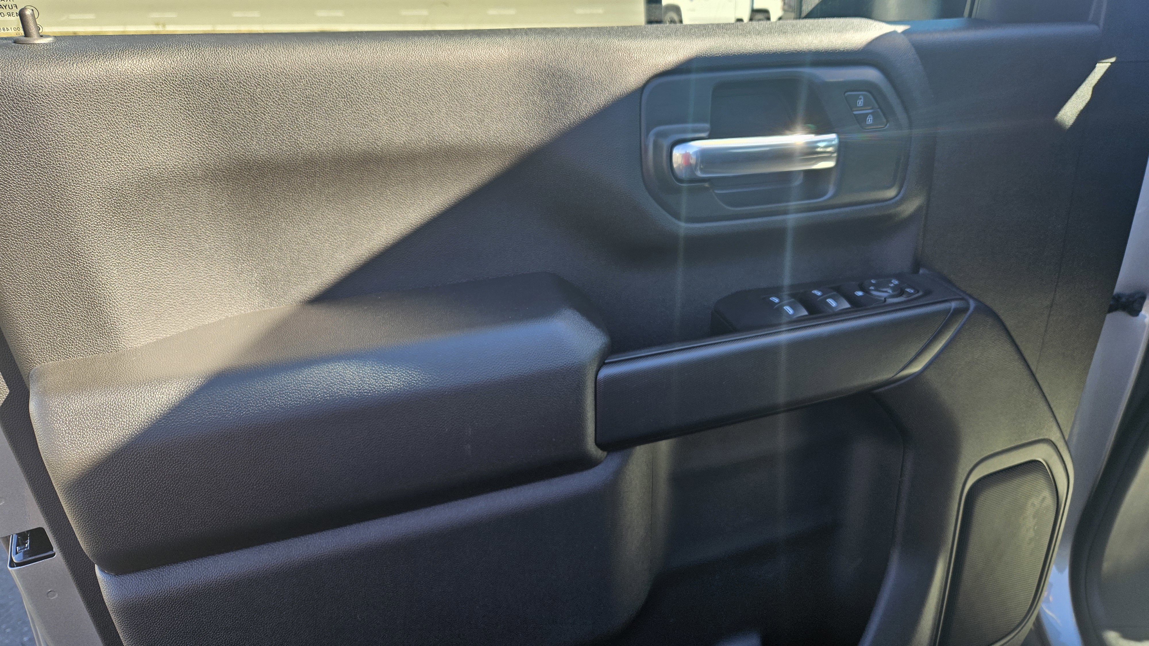 New 2026 Chevrolet Silverado 2500 Custom w/ Z71 Off-Road Package image 12