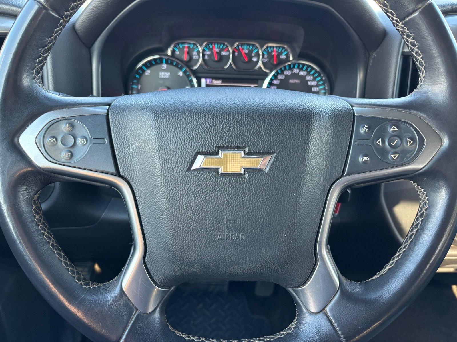 Used 2015 Chevrolet Silverado 1500 LT w/ LT Convenience Package image 24