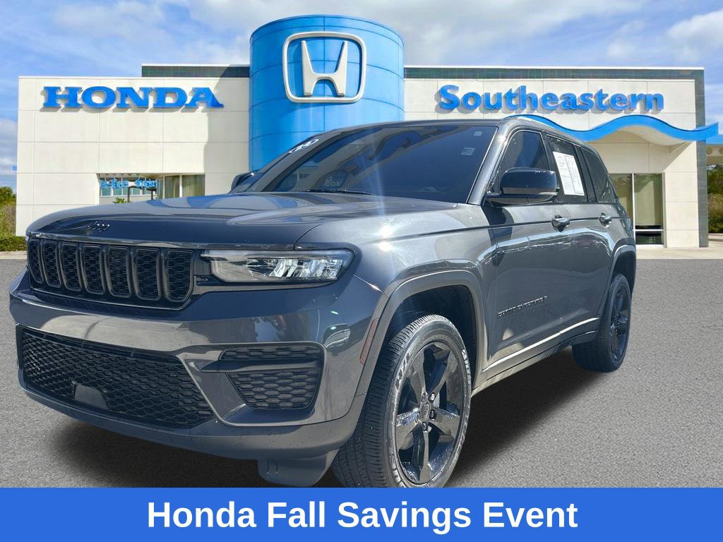 Used 2024 Jeep Grand Cherokee Altitude