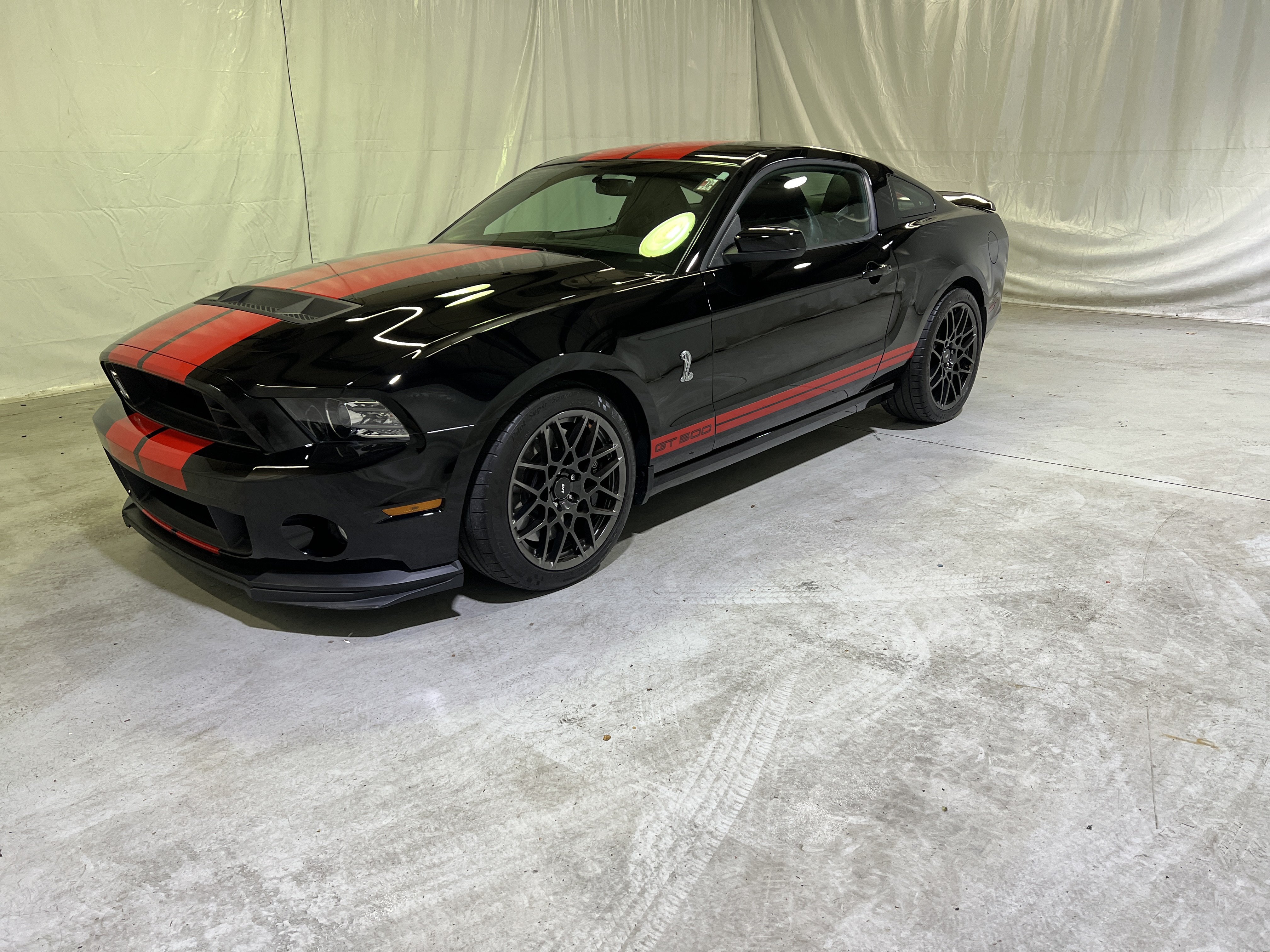 Used 2013 Ford Mustang Shelby GT500 RWD image 6