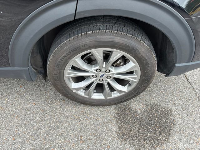 Used 2023 Ford Explorer Limited w/ Equipment Group 301A AWD/4WD image 58