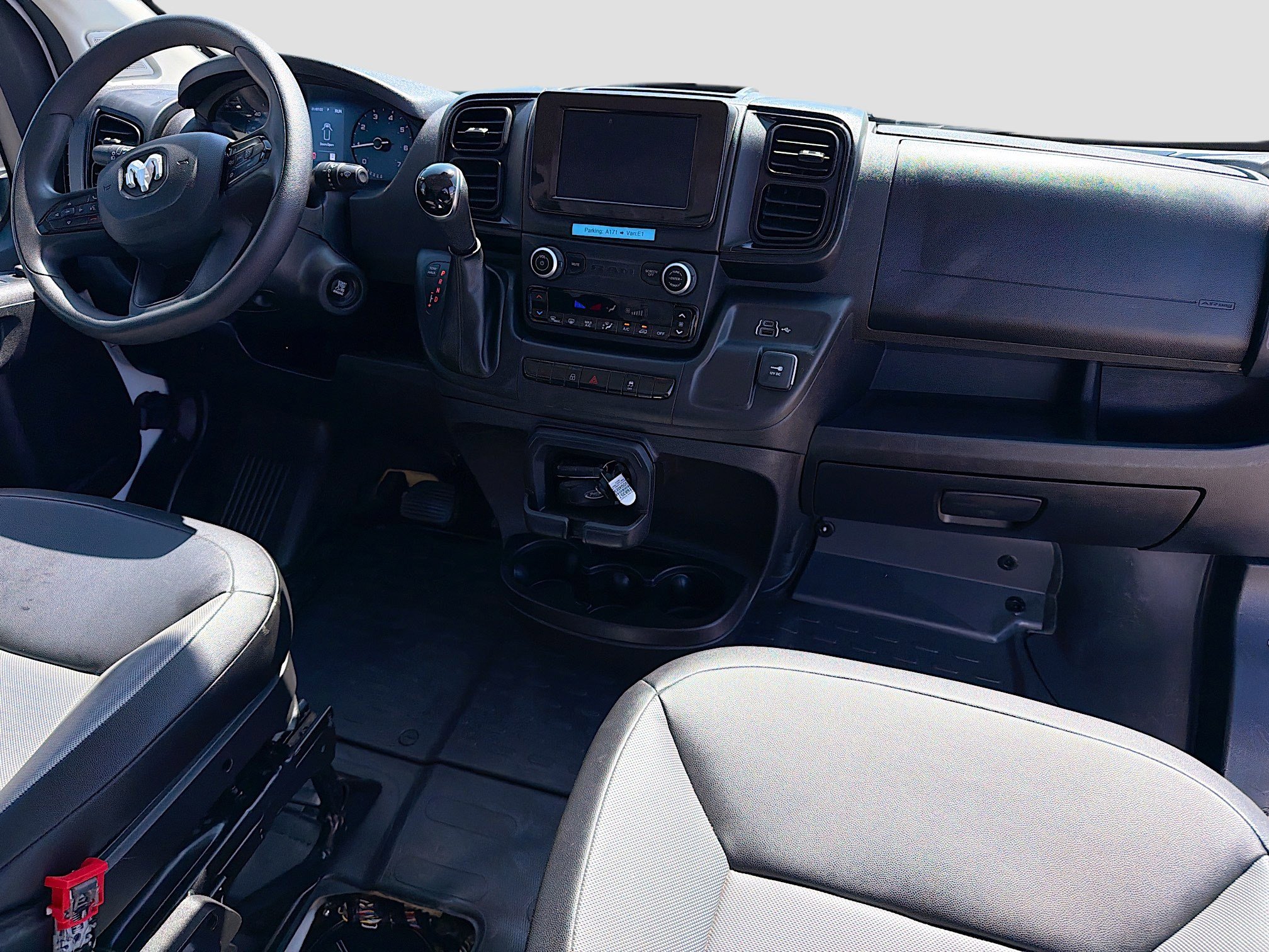 Used 2025 RAM ProMaster 2500 w/ Convenience Group FWD image 11