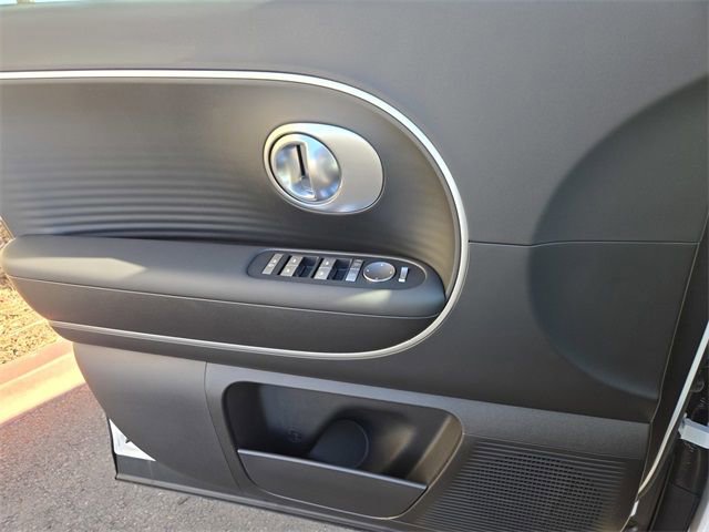 New 2026 Hyundai Ioniq 9 SE image 19