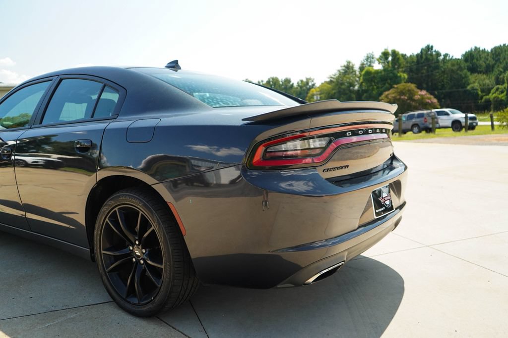 Used 2017 Dodge Charger R/T w/ Blacktop Package RWD image 20